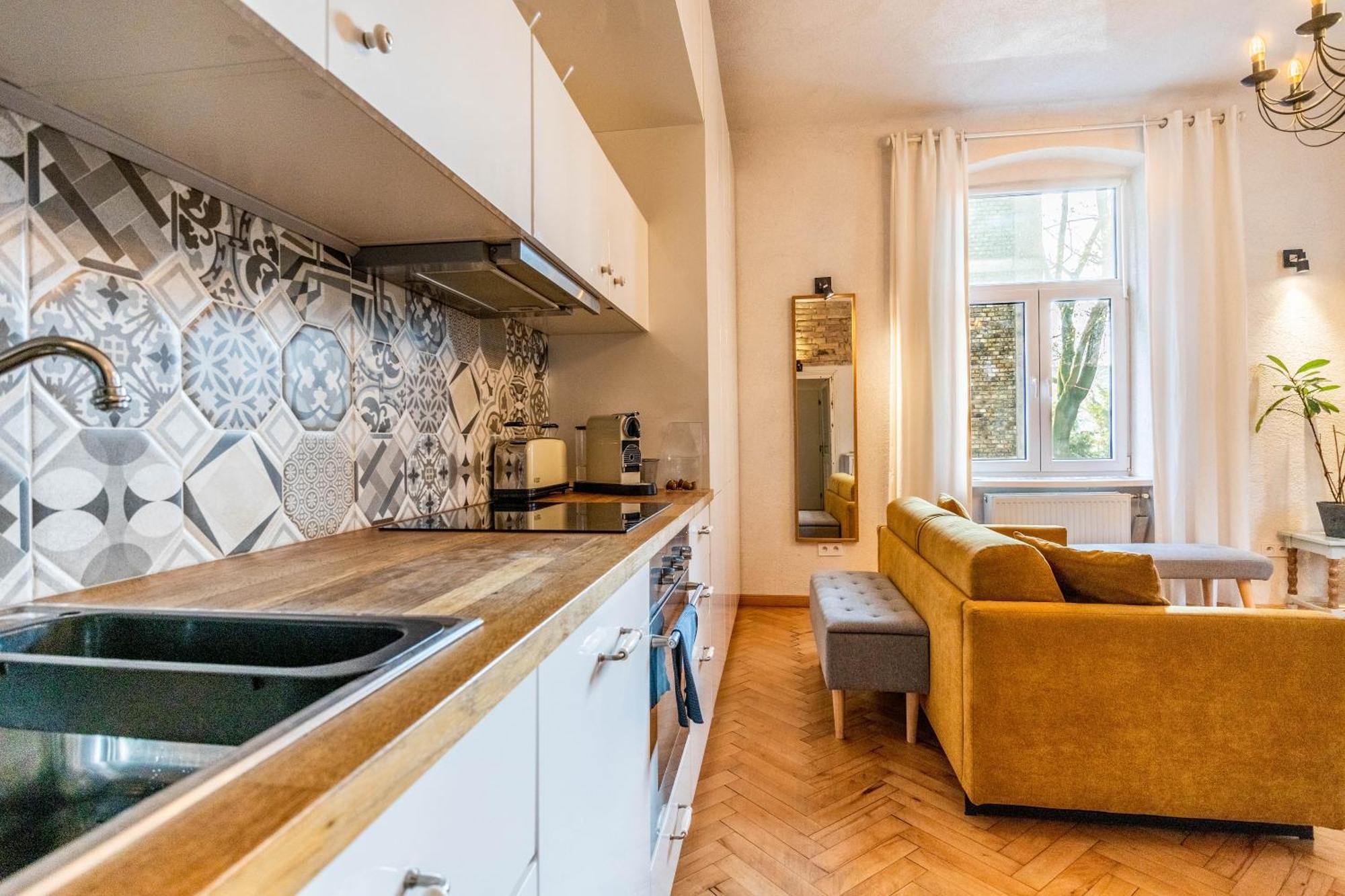 Historical Wine Apartment Братислава Екстер'єр фото